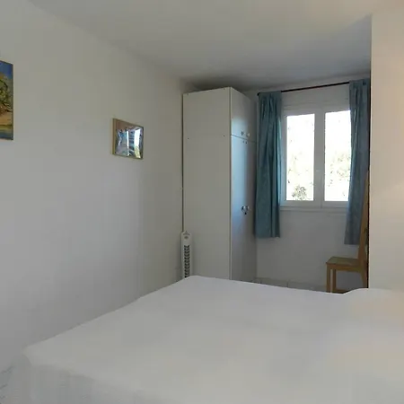 Le Lavandou, 3 Pieces, 6 Personnes - Fr-1-251-693 Apartment