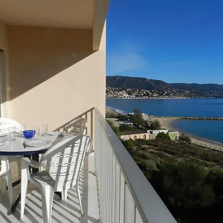 Le Lavandou, 3 Pieces, 6 Personnes - Fr-1-251-693 * Le Lavandou