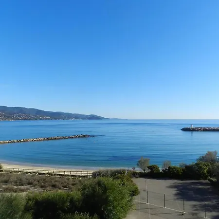 Apartment Le Lavandou, 3 Pieces, 6 Personnes - Fr-1-251-693 Le Lavandou